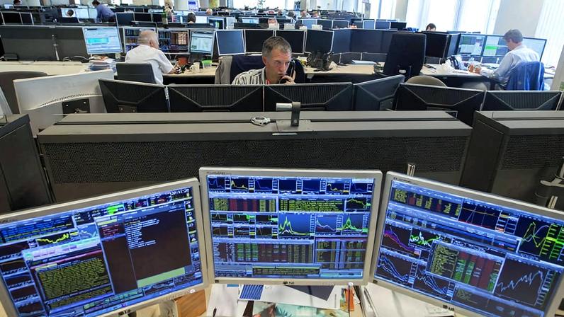 Dois investidores podem aplicar em ETFs e, ainda assim, estarem expostos a riscos completamente diferentes