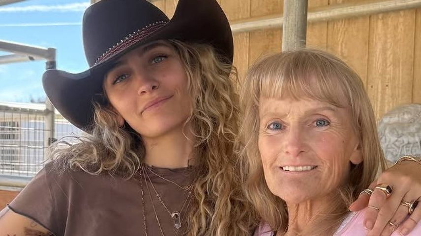 Paris Jackson homenageia mãe e brinca com semelhança entre as duas