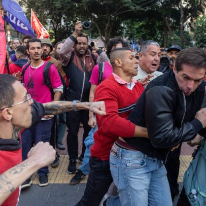 Protesto de alunos de USP, Unesp e Unicamp termina em confronto no centro de SP