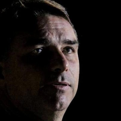 Casos Master e Carbono Oculto impactam campanha de Flávio Bolsonaro