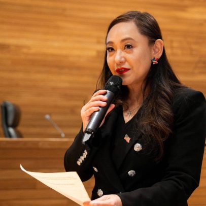 Prefeita da Califórnia renuncia após admitir ser agente da China