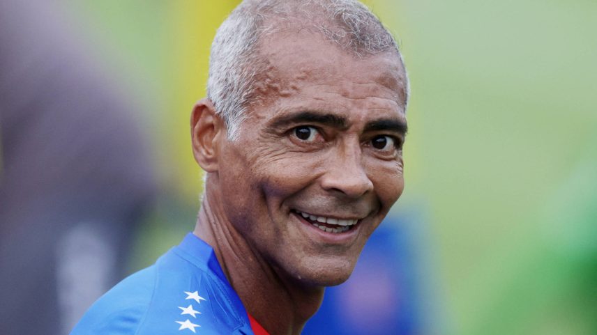 Ex-jogador e senador Romário, que vai comentar a Copa do Mundo na CazéTV