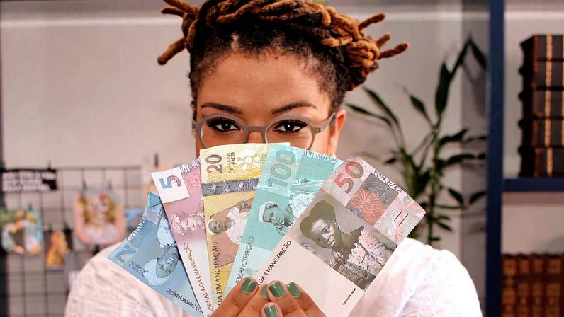 Amanda Dias é a fundadora do Grana Preta, programa que ensina gestão financeira para pessoas de baixa renda e pequenos empreendedores