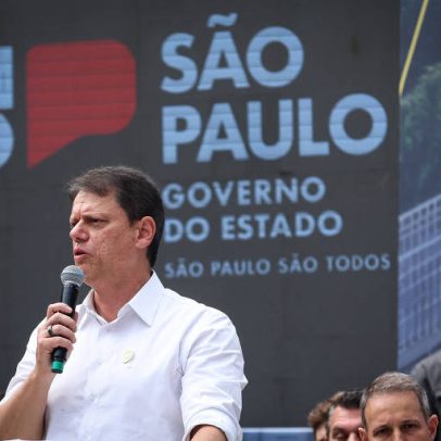 Tarcísio diz que PM agiu dentro da legalidade ao retirar estudantes da USP