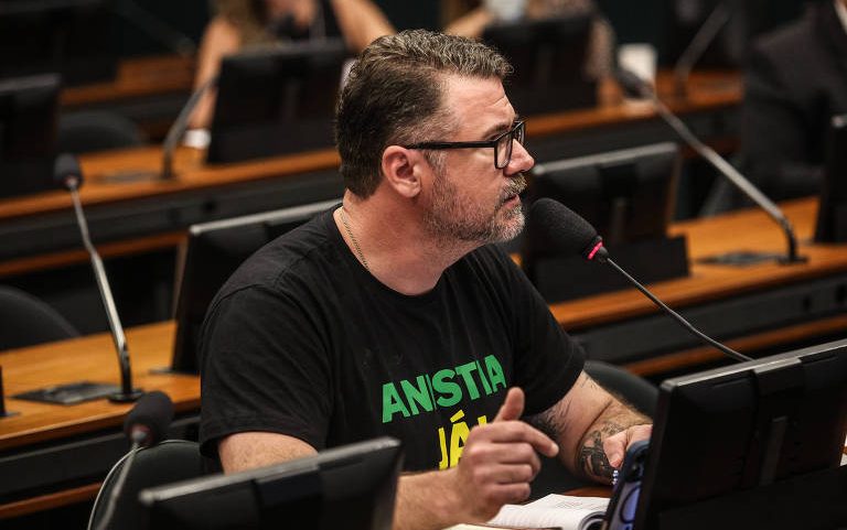 Deputado Marcos Pollon em Comissão de Ética, em fevereiro.