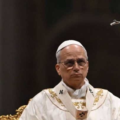 Vaticano ameaça excomungar grupo ultratradicionalista católico