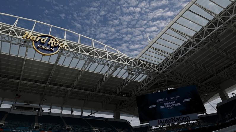 Hard Rock Stadium, em Miami, sede da Copa do Mundo que abrigará partida do Brasil em 24 de junho, é retratado no mês passado durante etapa da F1