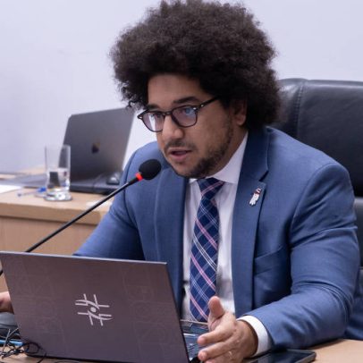 Diretores defendem a Anvisa e denunciam desinformação e ataques racistas