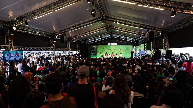 Último dia da quarta edição da Feira do Livro, em 2025