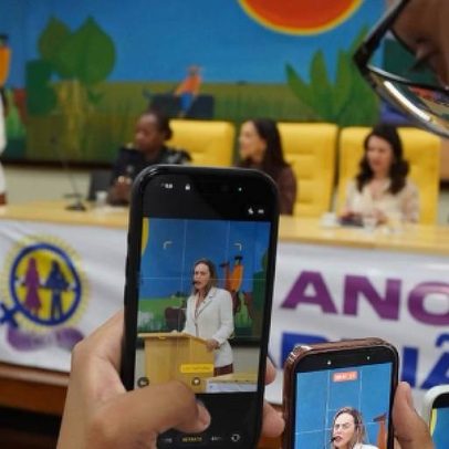 Servidor gerencia redes sociais da mulher de Nunes, pré-candidata a deputada