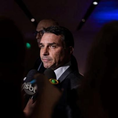 Leitor comenta cobrança de dinheiro de Flávio Bolsonaro a Vorcaro