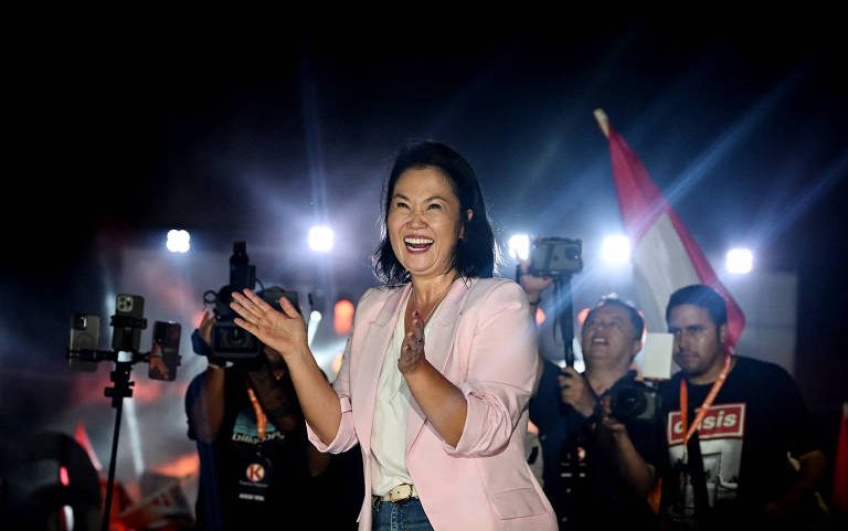 Keiko Fujimori, candidata à Presidência do Peru, durante evento de campanha em Lima
