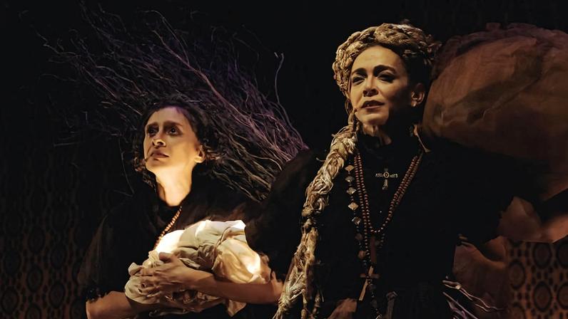 Cenas do musical 'As Centenárias', com Juliana Linhares e Laila Garin