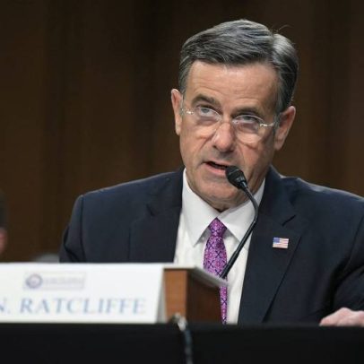 Chefe da CIA se reúne com lideranças cubanas; Cuba avalia ajuda dos EUA