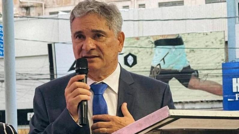 Coronel Sandro (PL) em cerimônia de posse como prefeito de Governador Valadares