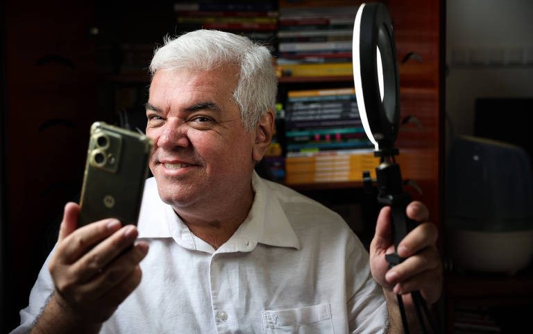 Vanderlei Abreu, 59, é jornalista há 32 anos; ele foi CLT por apenas seis meses e prefere o modelo PJ para manter vários contratos ao mesmo tempo
