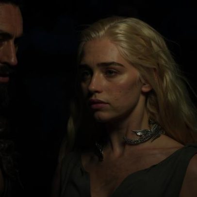 Emilia Clarke relembra hemorragias em Game of Thrones e medo de morrer