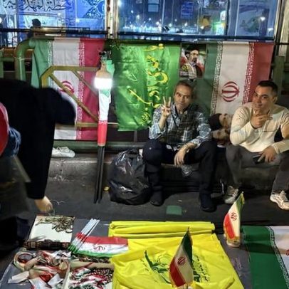 Sanções e desvalorização elevam uso de cartão de débito na economia iraniana