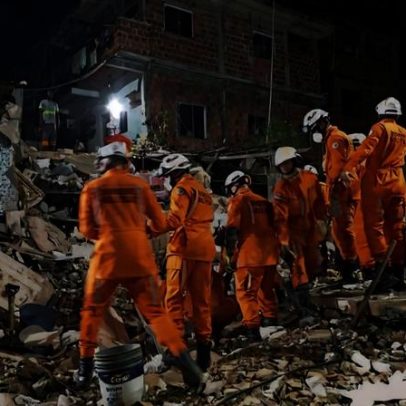 Desabamento de prédio em Salvador deixa 1 morto e 3 feridos