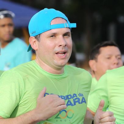 Motta corre 5 km e defende fim da 6x1 em evento de 200 anos da Câmara