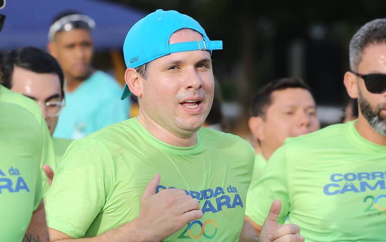 O presidente da Câmara, Hugo Motta, durante corrida de 200 anos da Câmara dos Deputados