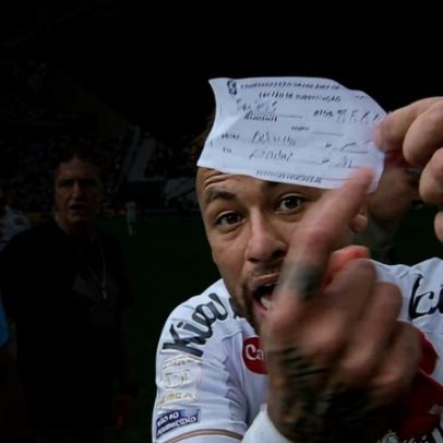 Arbitragem erra substituição e Neymar sai cedo em amistoso pré-convocação