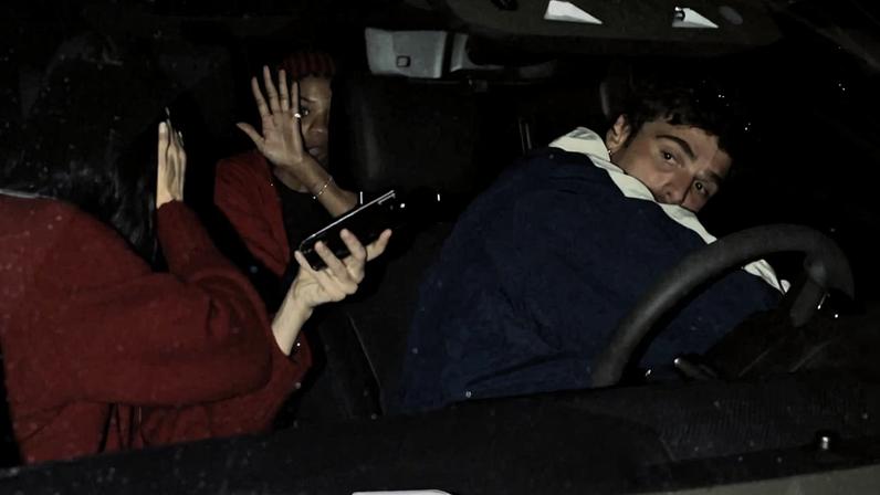 Kendall Jenner e Jacob Elordi se escondem de fotos