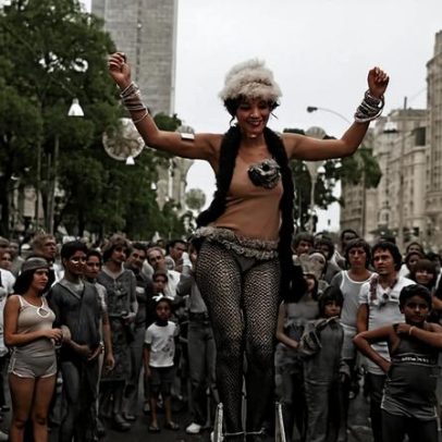 Centro de São Paulo vira galeria a céu aberto com mostra de fotojornalismo