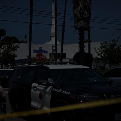 Atiradores matam três em mesquita em San Diego