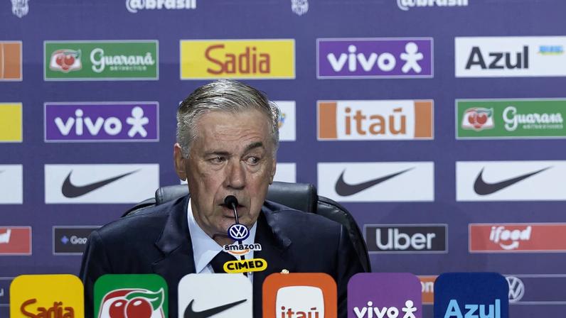 Carlo Ancelotti durante convocação da seleção brasileira