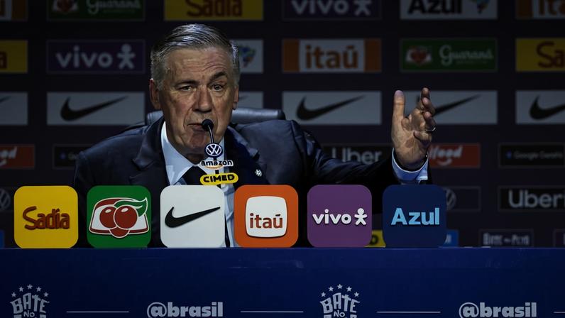 Carlo Ancelotti durante a convocação da seleção brasileira
