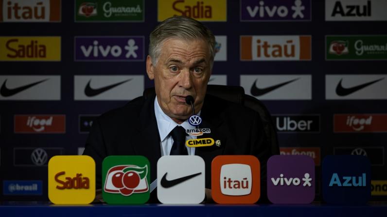 Carlo Ancelotti durante convocação da seleção brasileira para Copa do Mundo
