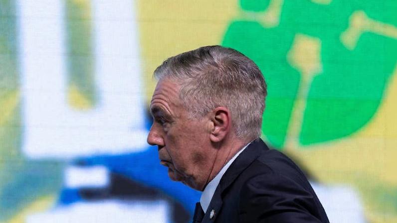 Técnico Carlo Ancelotti durante coletiva após anunciar a convocação dos jogadores brasileiros para a Copa do Mundo