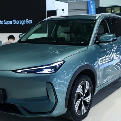 Geely supera BYD em vendas em 2026 e desponta como nova força global chinesa