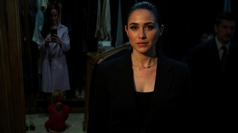 A atriz e Duquesa Meghan Markle com a filha, Lilibet Diana; e em evento na Suíça sobre a exposição de crianças nas redes sociais