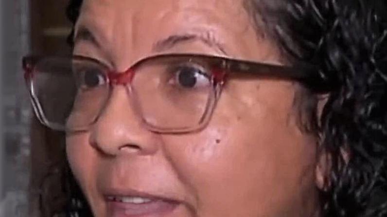 Aldenize Ferreira da Silva leva susto ao ver registro como presidente da República