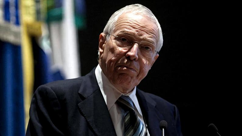 Edmund Phelps acompanha fórum econômico no Rio de Janeiro, em 2011