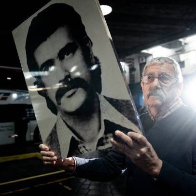 Uruguaio viaja a Montevidéu para buscar respostas sobre crimes da ditadura
