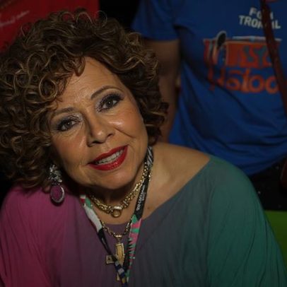 Alcione rebate rumores de uso de IA após samba no pé