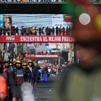 Protestos na Bolívia duram três semanas; governo vê tentativa de mudar a ordem