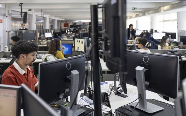 Redação da Folha, em São Paulo