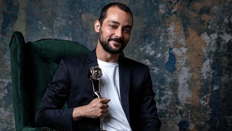 O ator Eduardo Sterblitch - João Cotta - 17.dez.2023/Globo