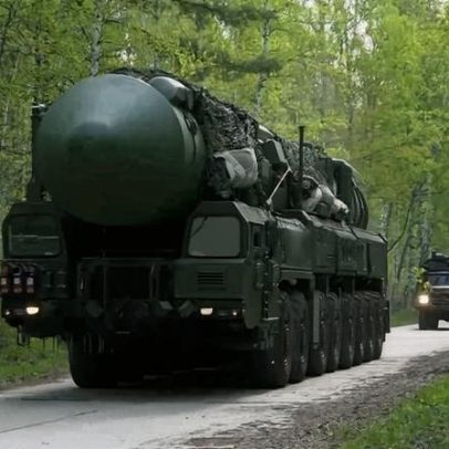 Rússia faz ameaça nuclear; EUA testam míssil, vídeo divulgado