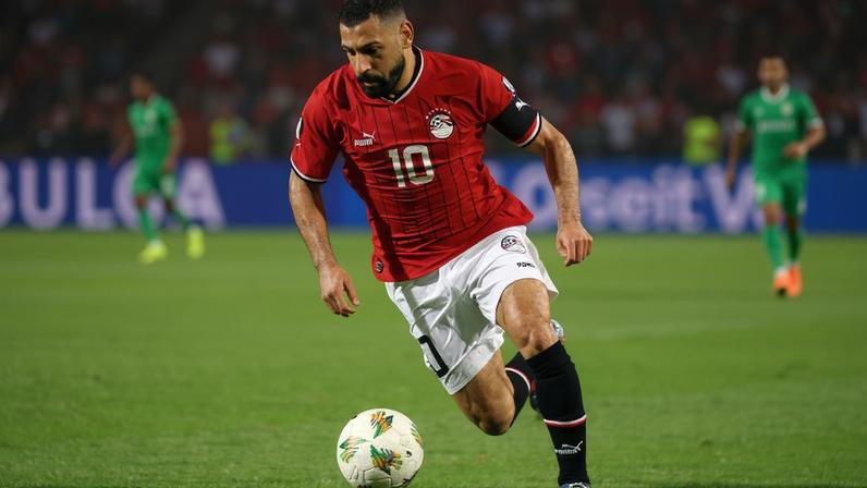 Salah comanda convocação do Egito para amistoso contra o Brasil