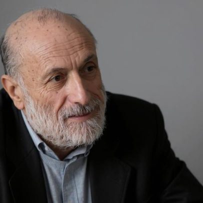 Morre Carlo Petrini, fundador do Slow Food, aos 76 anos
