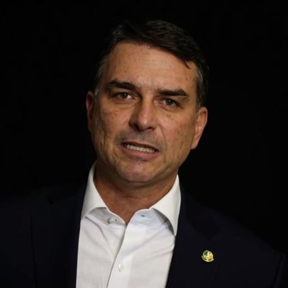 Flávio entre a polícia e a política: cenário de investigações
