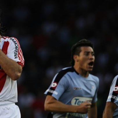 Quinze anos após queda para Belgrano, River Plate ainda luta para apagar mancha