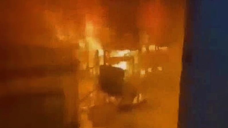 Incêndio na escola Professor Augusto Ribeiro de Carvalho na Freguesia do Ò; chamas começaram por volta do meio-dia em uma sala destinada ao estoque de equipamento