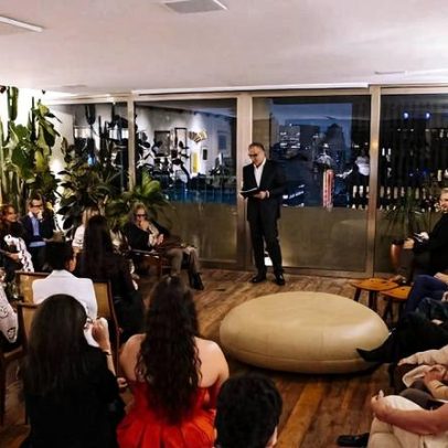 Jantar reúne investidores para fundo de educação financeira que impactará 12 milhões