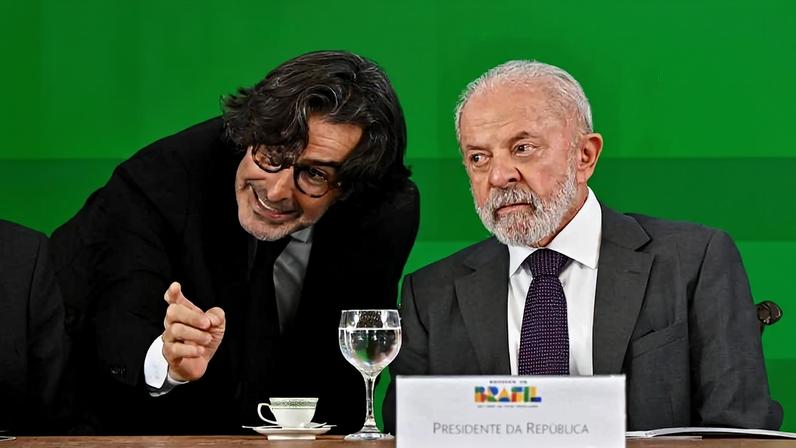 Presidente Lula e seu fotógrafo Ricardo Stuckert em evento no Itamaraty, em Brasília, em 2025